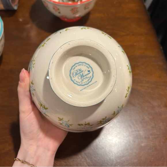 THE PIONEER WOMAN BLUE & RED BOWL SET - Picture 9 of 9